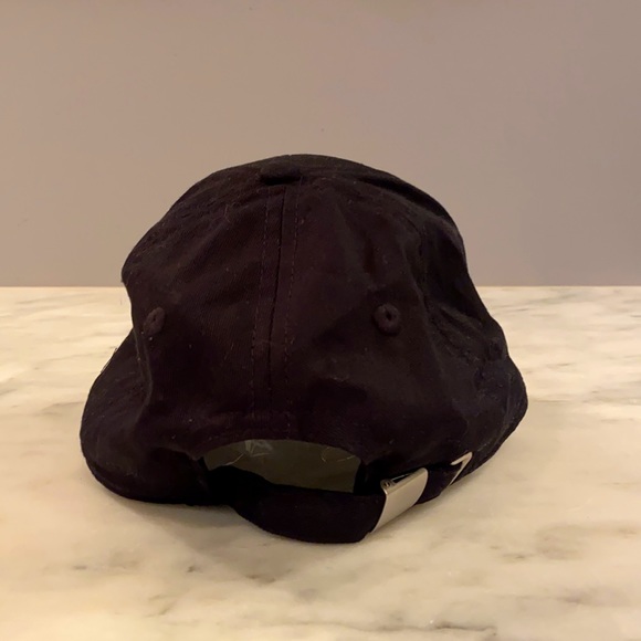 H&M cap - Picture 2 of 4